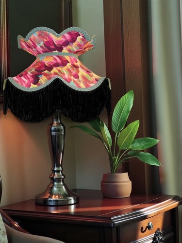 Hot pink feather - fabric, table