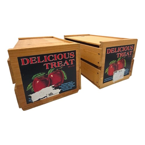 Pair vtg wooden - wooden, apple