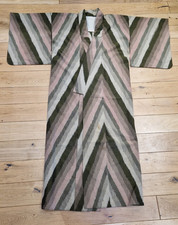 VIntage Man's Kimono Diagonal Stripes Chevrons Green Beige Pink