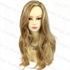 Wiwigs Stunning Long Wavy
