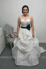 Alfred Angelo wedding dress with black belt UK 14/16 - check measurements