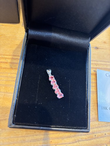 Ceylon padparadscha sapphire - ceylon,