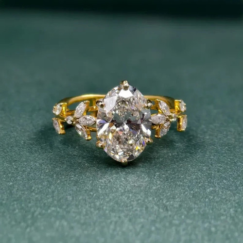 White moissanite ct oval - 3.40,