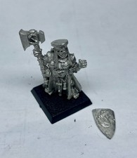 Mordheim Sisters Of Sigmar Matriarch With Hammer And Shield