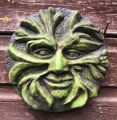 Round green man wall plaque - round,