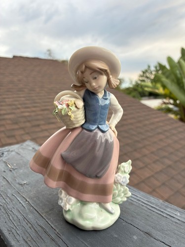 1983 vintage lladro sweet - 1983,