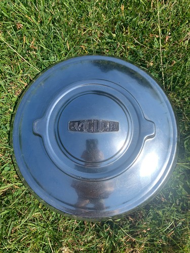 Jaguar chromed wheel hub cap - jaguar,
