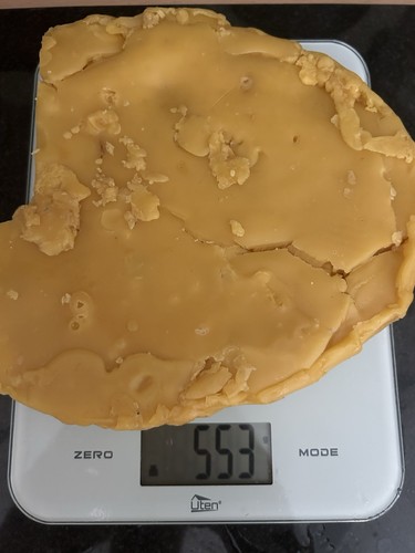 Raw bees wax 550 - raw,