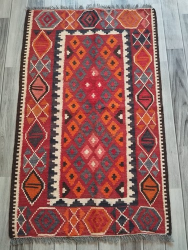 Artisan red handmade - red,