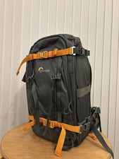 Lowepro Whistler BP 450 AW