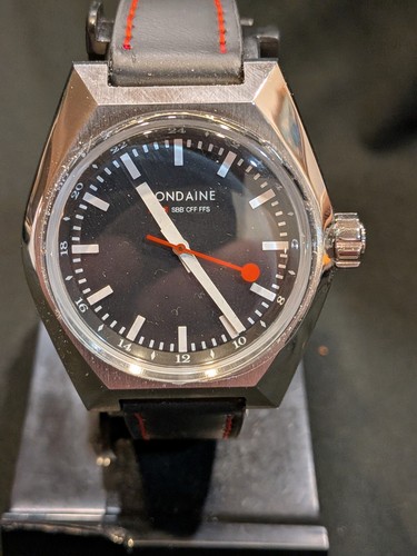 Mondaine official swiss - official,