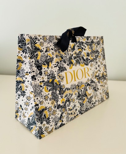 Christian dior gift bag - gift,