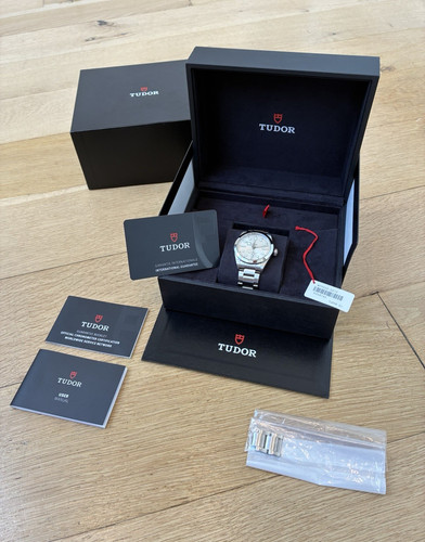Tudor black bay - tudor,
