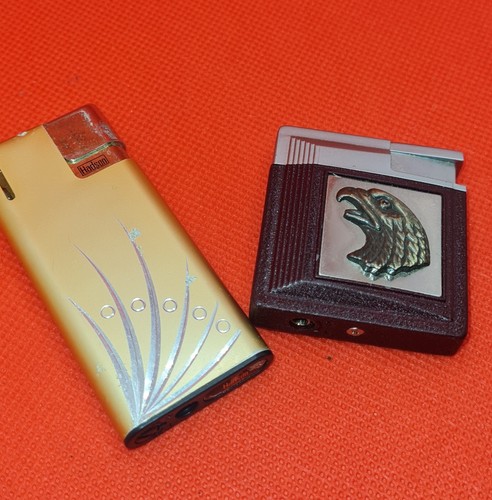 Two working retro gas - two, lighters