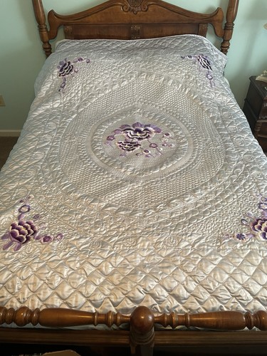 Quilted blanket bedspread - blanket,