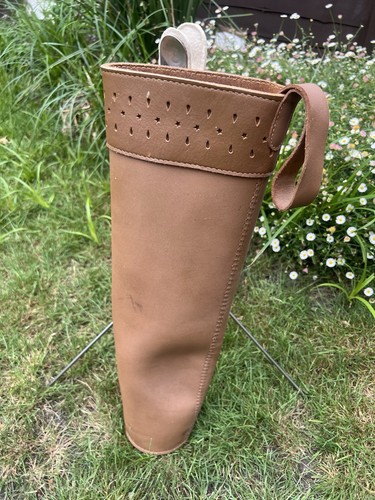 Large leather archery quiver - large,