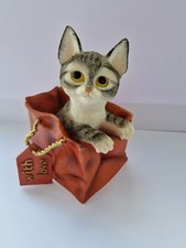 The Leonardo Collection with Love Black & White cat in Red Gift 2002 with label 