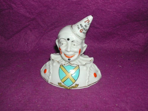 Swan crested china jester - china,