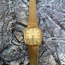 Vintage Timex Q Ladies Watch-