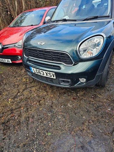 Mini countryman breaking all - mini,