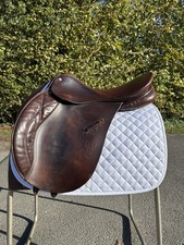 17.5” M Sabre GP saddle