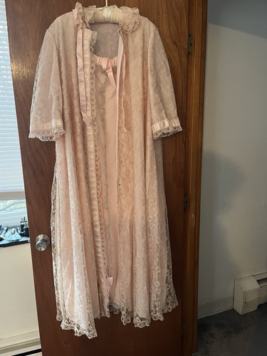Vintage pink lace long - lace, robe