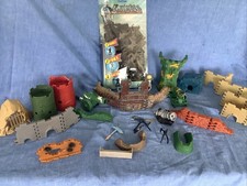Plastic Mediaeval knights New & Castle Battle Scenery Used + Other Items