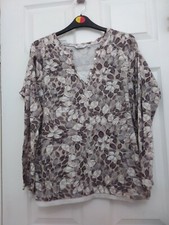 M &co Ladies Top Size XXL 
