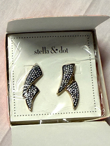 Stella dot pave - &, ear