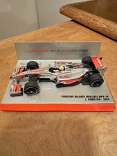 Minicamps 1:43 Vodafone McLaren Mercedes MP4-24 Lewis Hamilton 2009 Model
