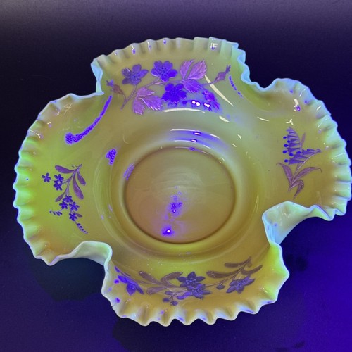Antique opaline uranium - opaline,