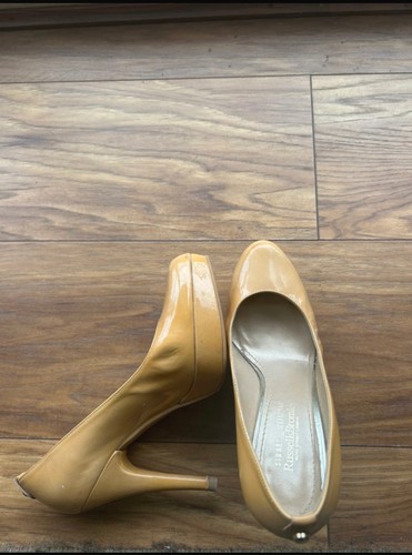 Russell and bromley stuart - bromley, x