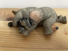 Tuskers Figurine - Dozing Dawn & Daphne