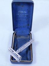 Vintage Gillette Aristocrat Junior Safety Razor c/w Case ~ 70g ~ 8.3mm Length