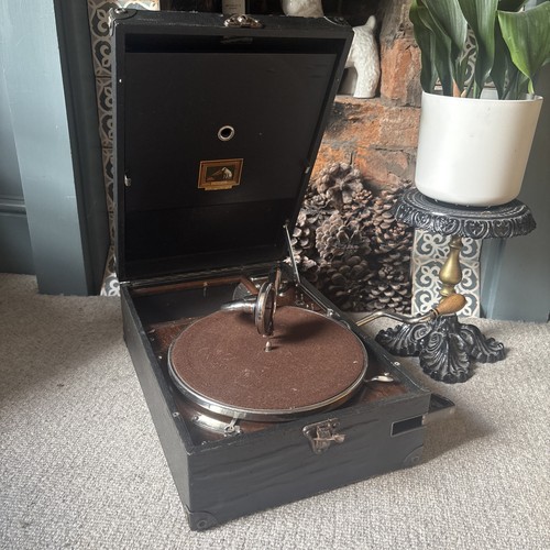 Antique hmv model 101 portable - model,