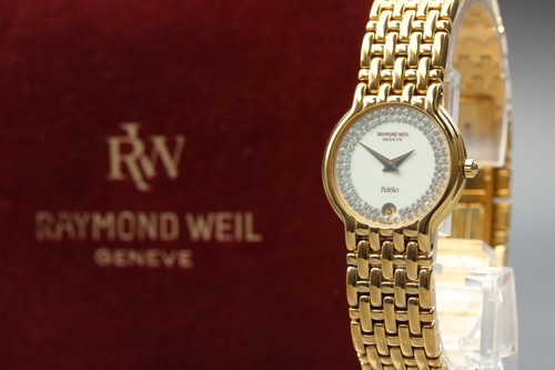 Near mint box raymond - mint,