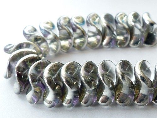 Twisted diamond bicone - 13(mm),