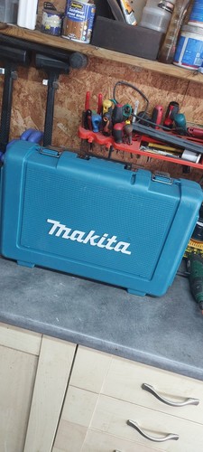Empty makita cordless hammer - empty,