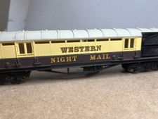 HORNBY R4526 POST OFFICE COACH