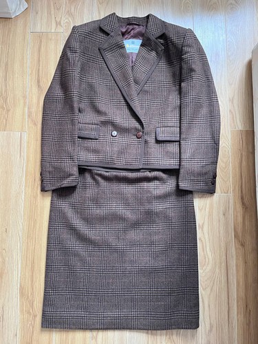Ladies vintage aquascutum size - ladies,