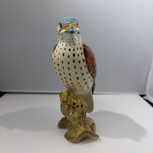 Beswick kestrel bird figurine - beswick,