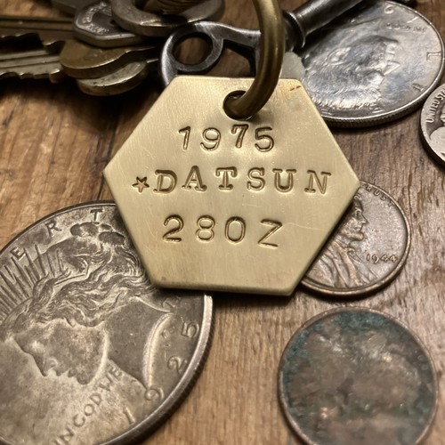 1975 datsun 280 keychain - datsun,