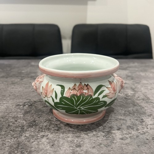 Vintage planter floral hand - floral,