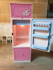 Pedigree Sindy's Pink Fridge