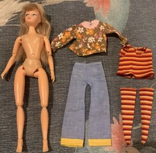 Vintage Palitoy Action Girl BlondeUneeda Dollikins Doll 70s