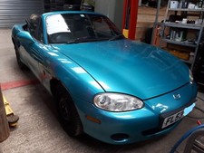 Mazda mx5 mk2 manual - 1.6,,