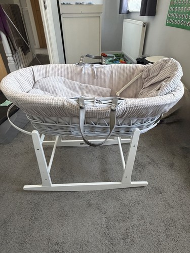 Grey wicker oval - oval, moses
