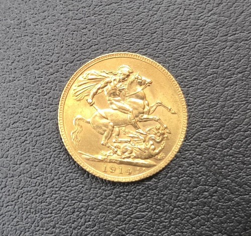Full 22ct solid gold sovereign - full,