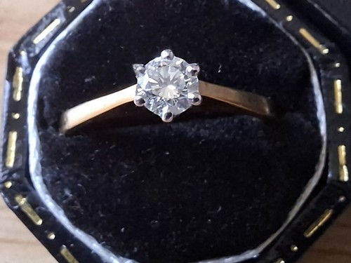 18ct gold diamond solitaire - diamond,