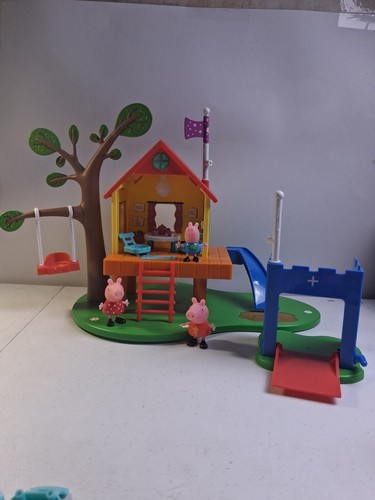 Peppa pig treehouse and - pig, fort